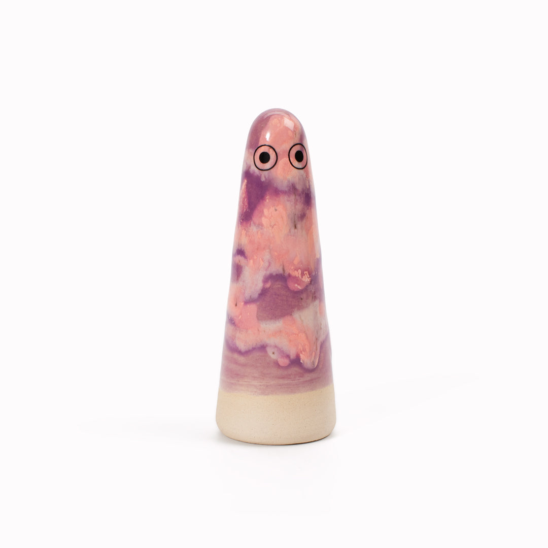 The purple hued Ghosts provides a contemporary ornamental colour punch and personality to your home decor and also doubles as a ring holder.