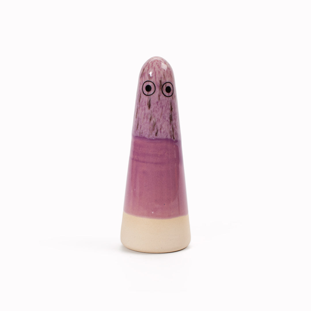 The purple hued Ghosts provides a contemporary ornamental colour punch and personality to your home decor and also doubles as a ring holder.