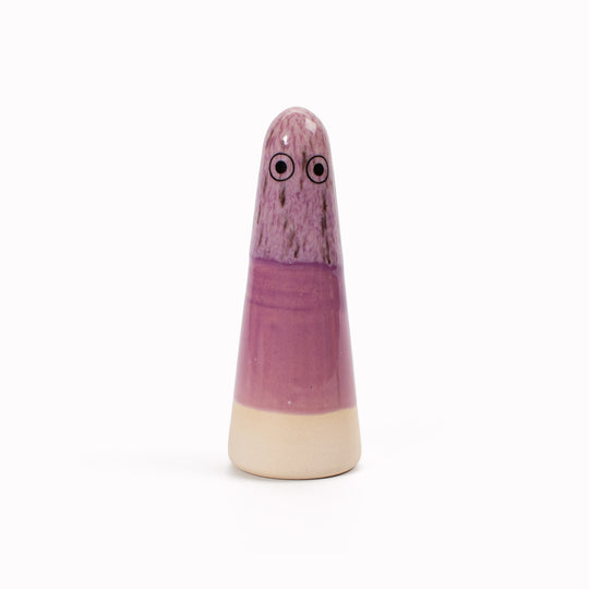 The purple hued Ghosts provides a contemporary ornamental colour punch and personality to your home decor and also doubles as a ring holder.