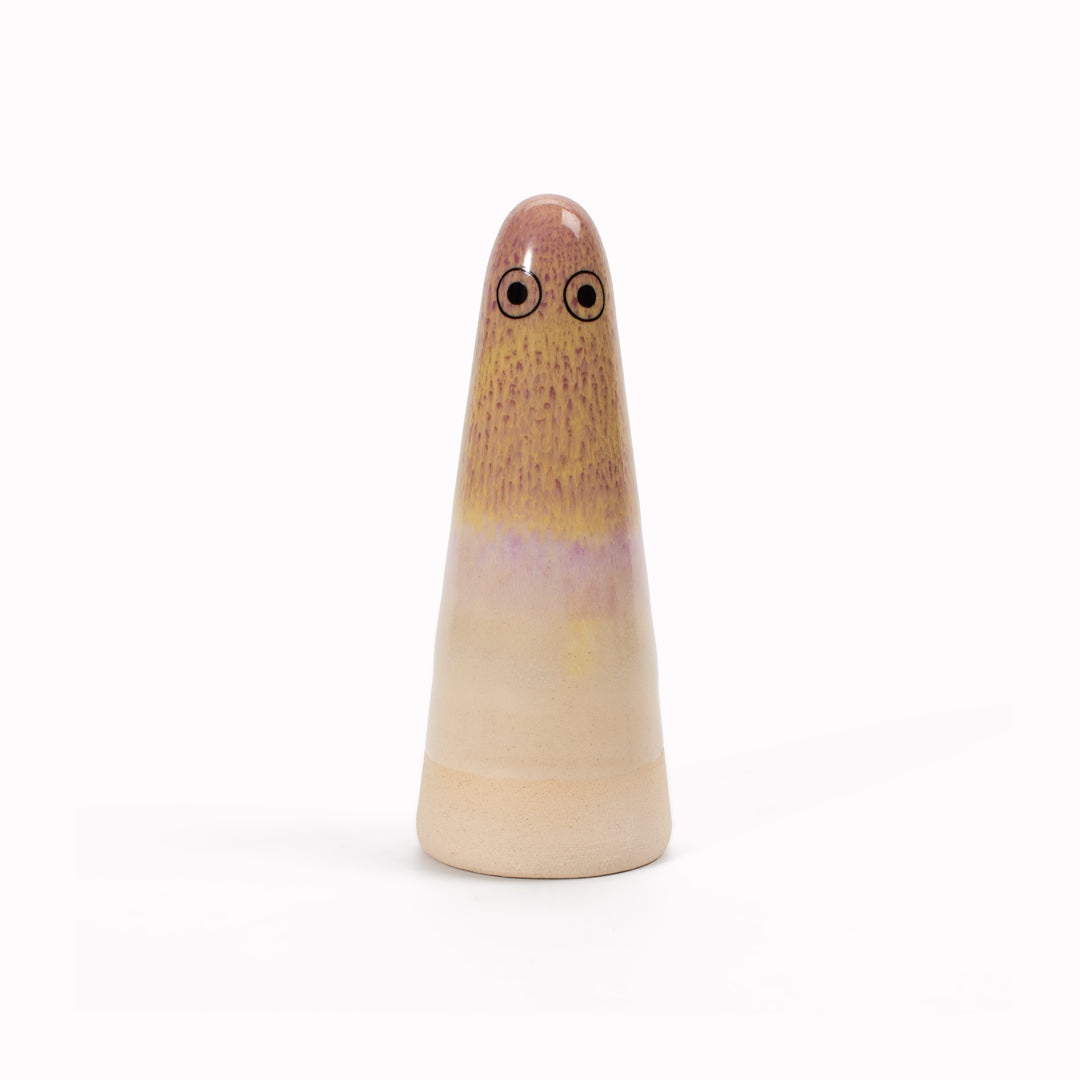 The purple hued Ghosts provides a contemporary ornamental colour punch and personality to your home decor and also doubles as a ring holder.
