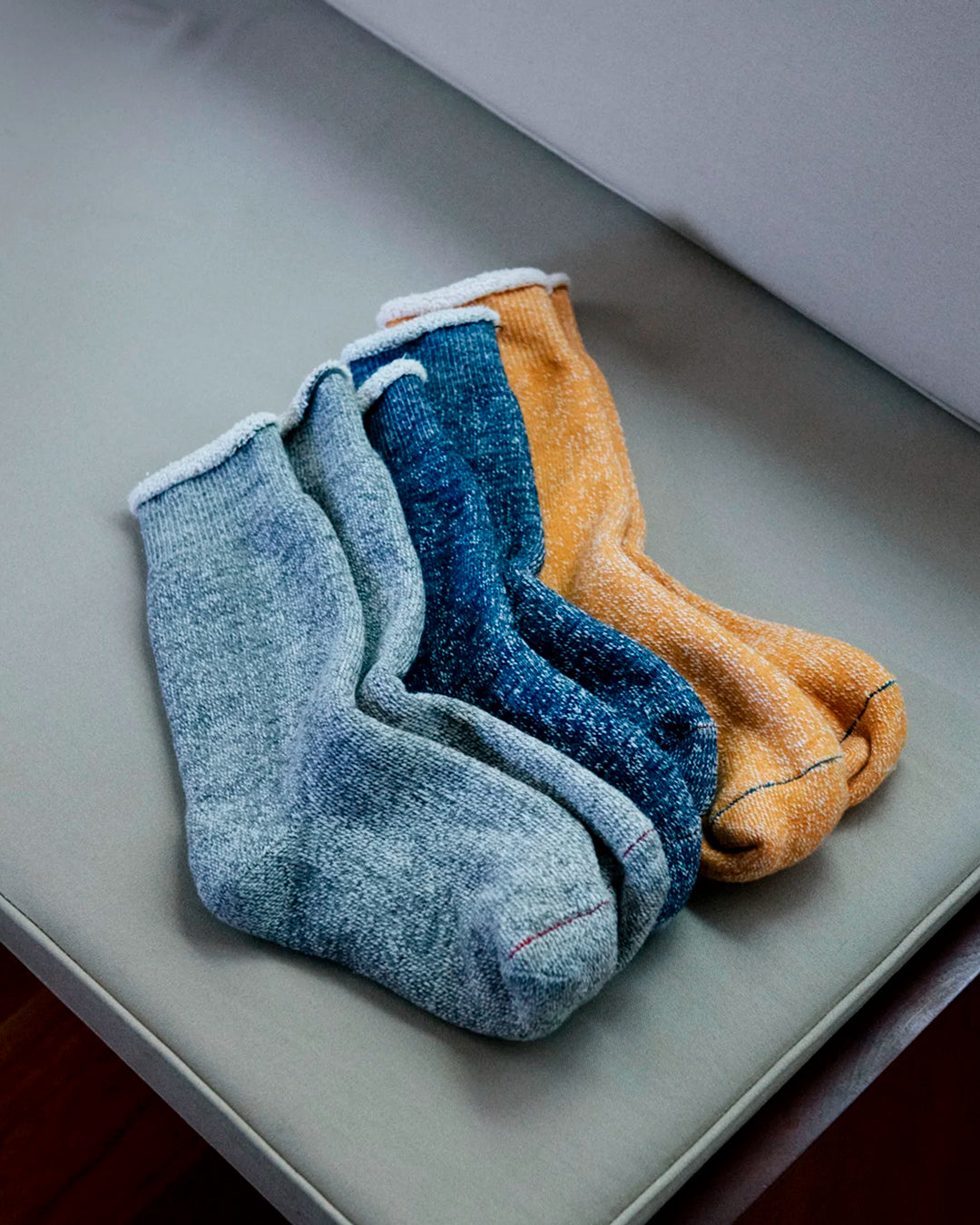 RoToTo's Double Face Socks are a testament to the brand's commitment to creating high-quality, durable 'lifelong consumables'. Inspired by mountaineering socks they offer a unique double face design.
