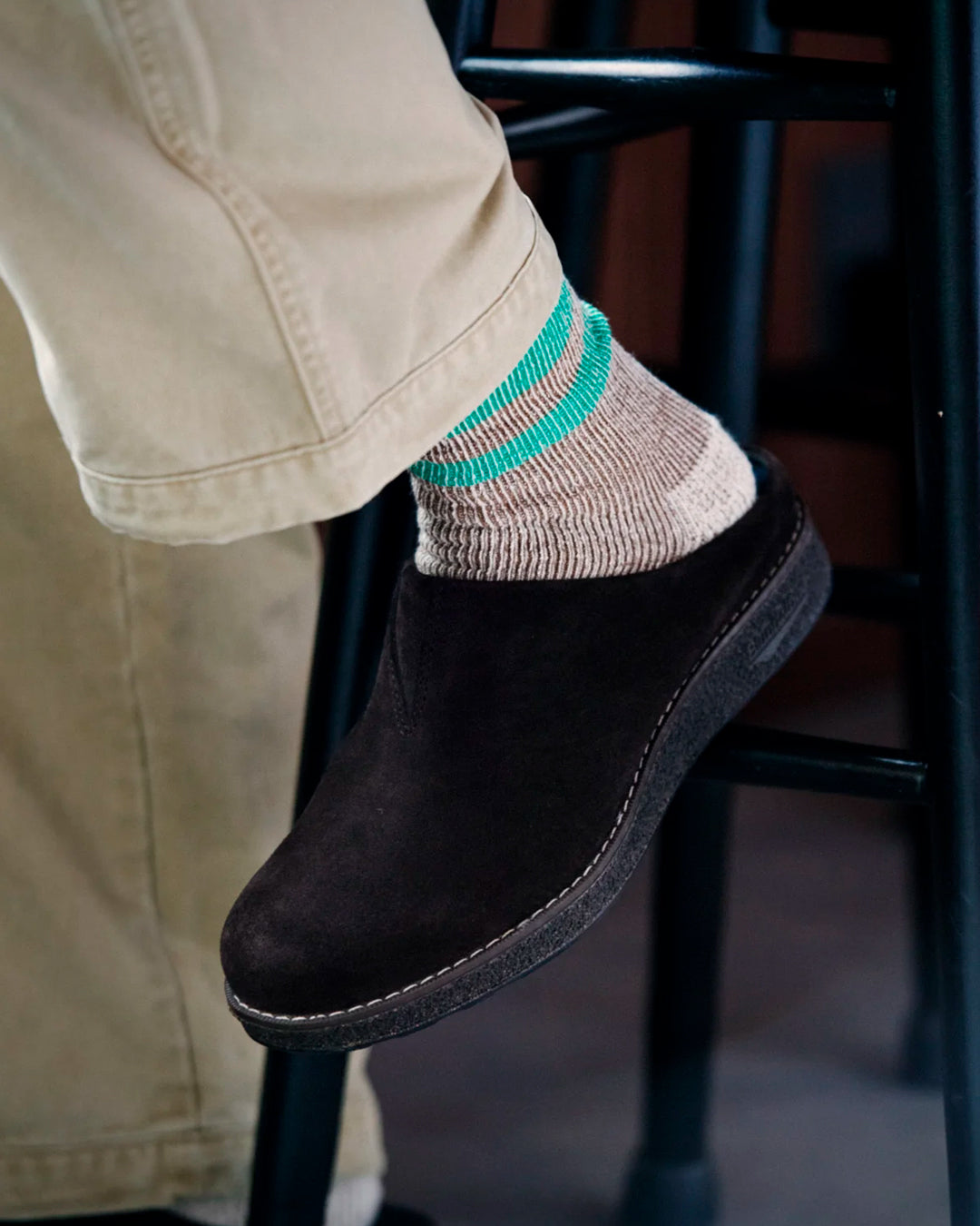 Rototo Pile Stripe Marl Socks are a perfect blend of style and comfort. These premium Japanese socks are crafted on traditional, low-gauge, non-computerized knitting machines, ensuring a unique and high-quality finish.