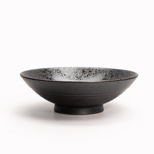 Black Pearl Ramen Bowl is made of 'Minoyaki' porcelain and is 25cm in diameter and 8cm high,  no two pieces are the same, due to the unique hand glazing technique used to create this pattern.