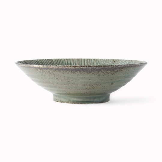 Stunning Ramen bowl from Made in Japan with featuring a green glaze with striking dark green etched lines. Perfect for noodles, the bowl is around 7.5cm high and 24.5cm in diameter.