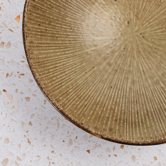 A stunning Japanese Mino ware Ramen bowl featuring a matt brown glaze with striking&nbsp; etched lines.