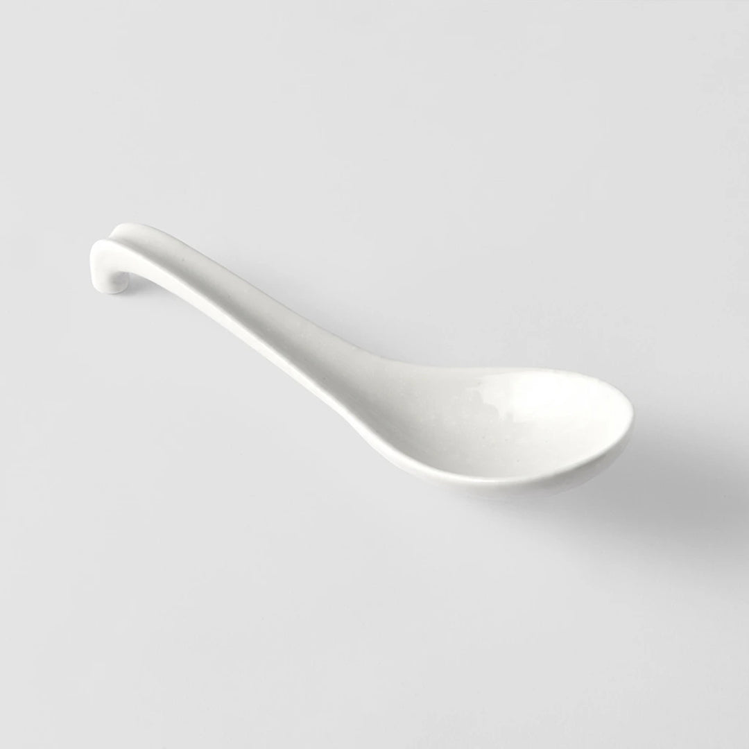 A large soup spoon perfect for Ramen! 17.5cm long in a soft white glaze, made of 'Minoyaki' porcelain, fired at a high temperature and hand finished in Gifu prefecture, Japan.