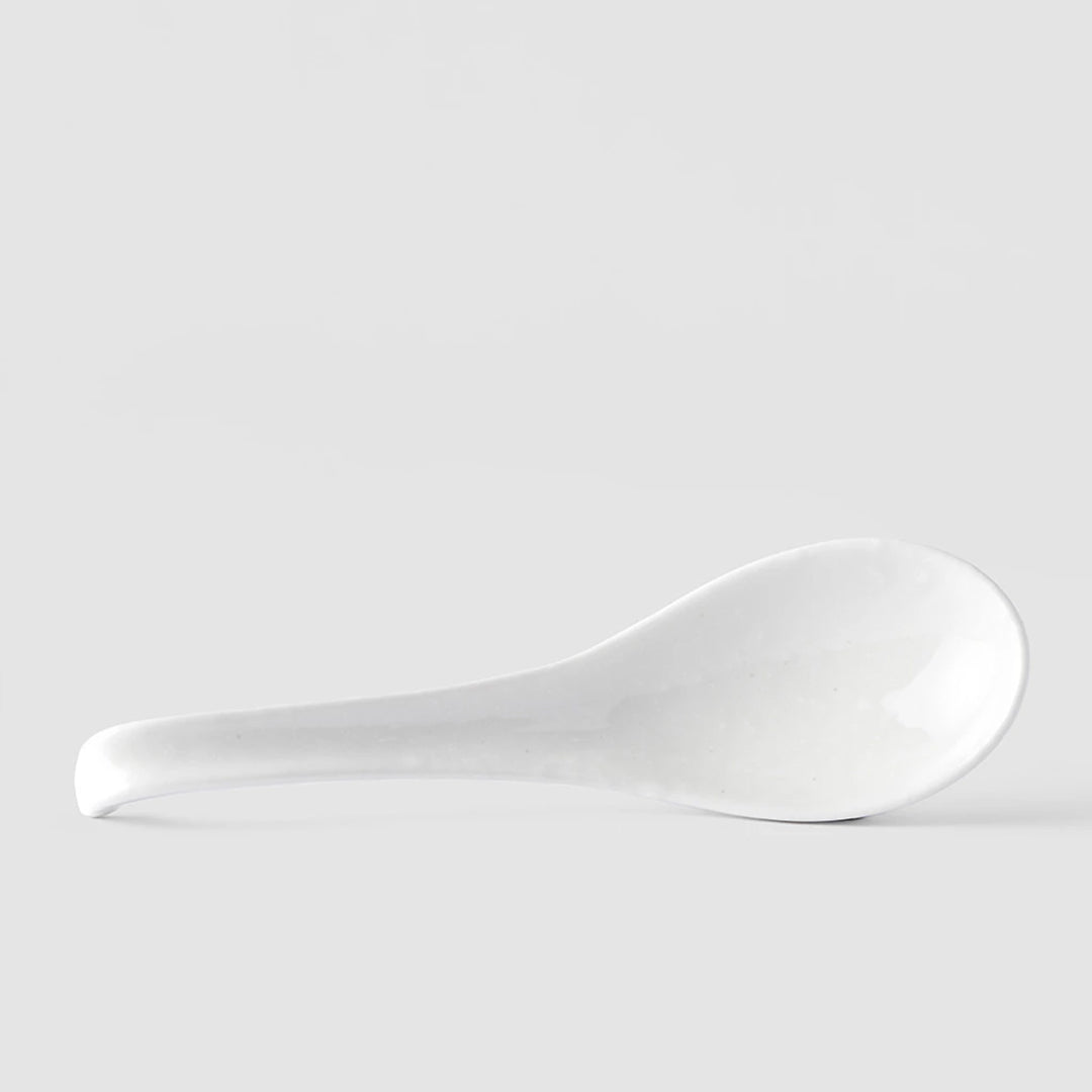 A large soup spoon perfect for Ramen! 17.5cm long in a soft white glaze, made of 'Minoyaki' porcelain, fired at a high temperature and hand finished in Gifu prefecture, Japan.