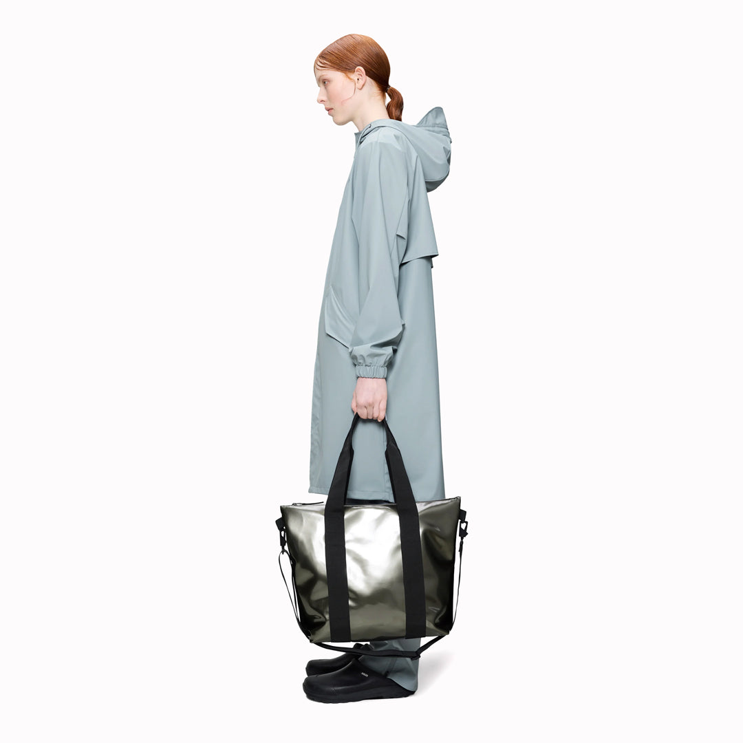 As Worn - The waterproof zipped tote bag is a great companion for shopping trips as well as commuting to the office. Functional design elements include a full length coated zip for added water protection
