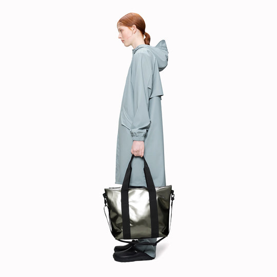 As Worn - The waterproof zipped tote bag is a great companion for shopping trips as well as commuting to the office. Functional design elements include a full length coated zip for added water protection
