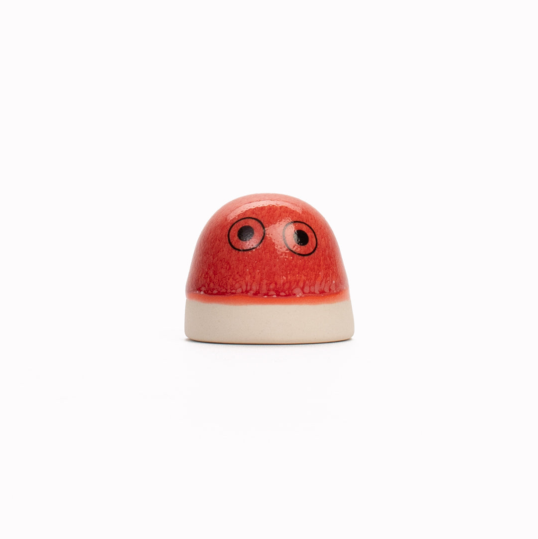 Familia Dot | Ceramic Figurine | Reds