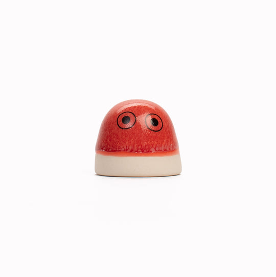 Familia Dot | Ceramic Figurine | Reds