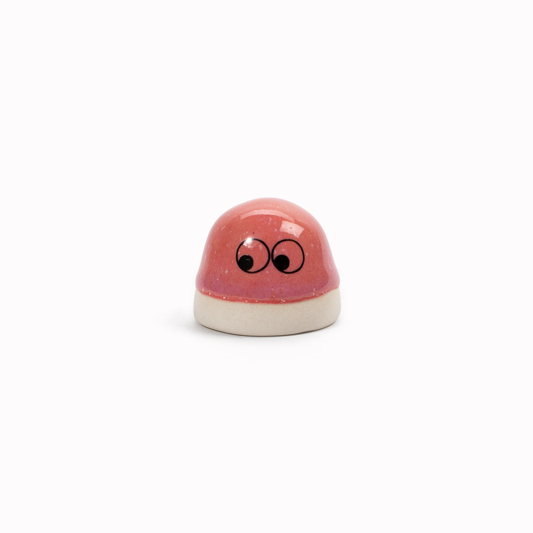 Familia Dot | Ceramic Figurine | Reds