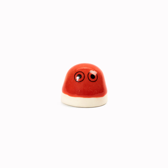 Familia Dot | Ceramic Figurine | Reds