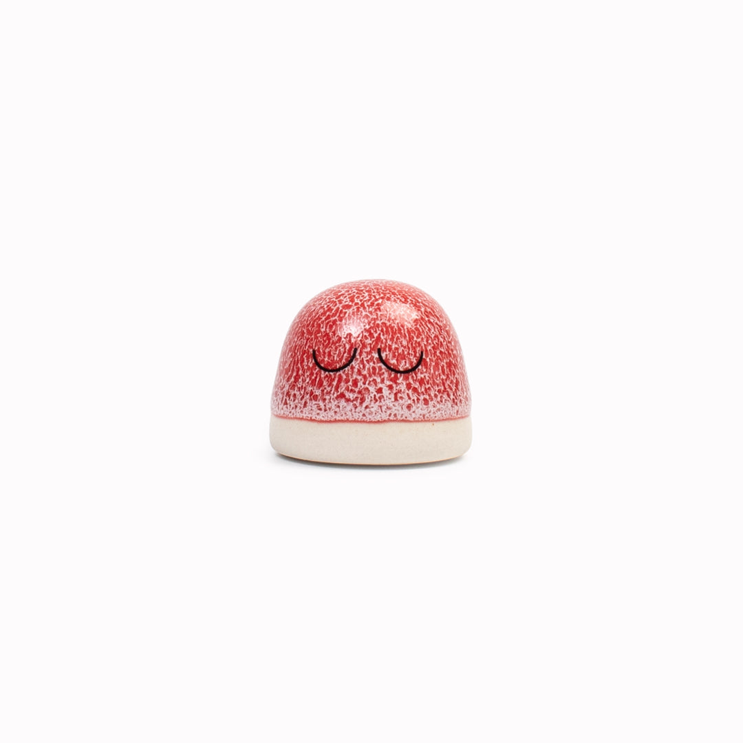 Familia Dot | Ceramic Figurine | Reds