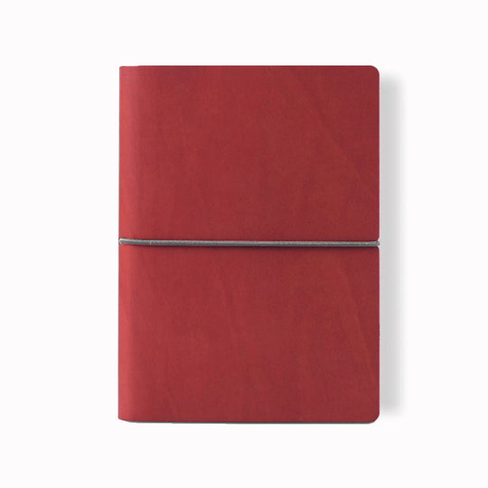 Red Horizontal Weekly Planner from Ciak | B5 with elastic closure