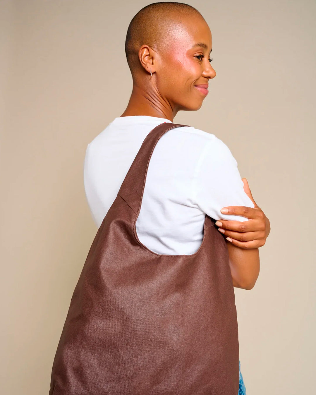 The Richelieu is Rive Droite's roomy hobo bag, made with a waxed finish to give their AW26 collection a richer colour and a worn in appearance over time