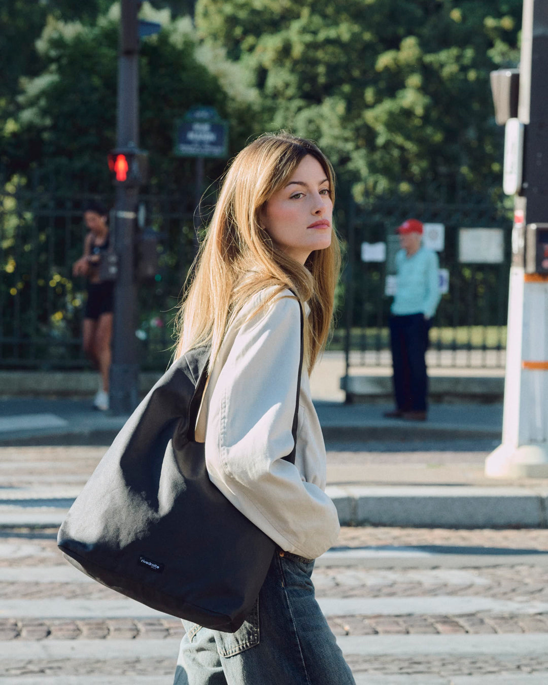 The Richelieu is Rive Droite's roomy hobo bag, made with a waxed finish to give their AW26 collection a richer colour and a worn in appearance over time
