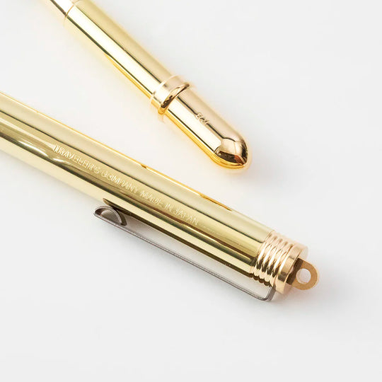 Over time, the brass body naturally develops a warm patina, giving each pen a character unique to its owner.