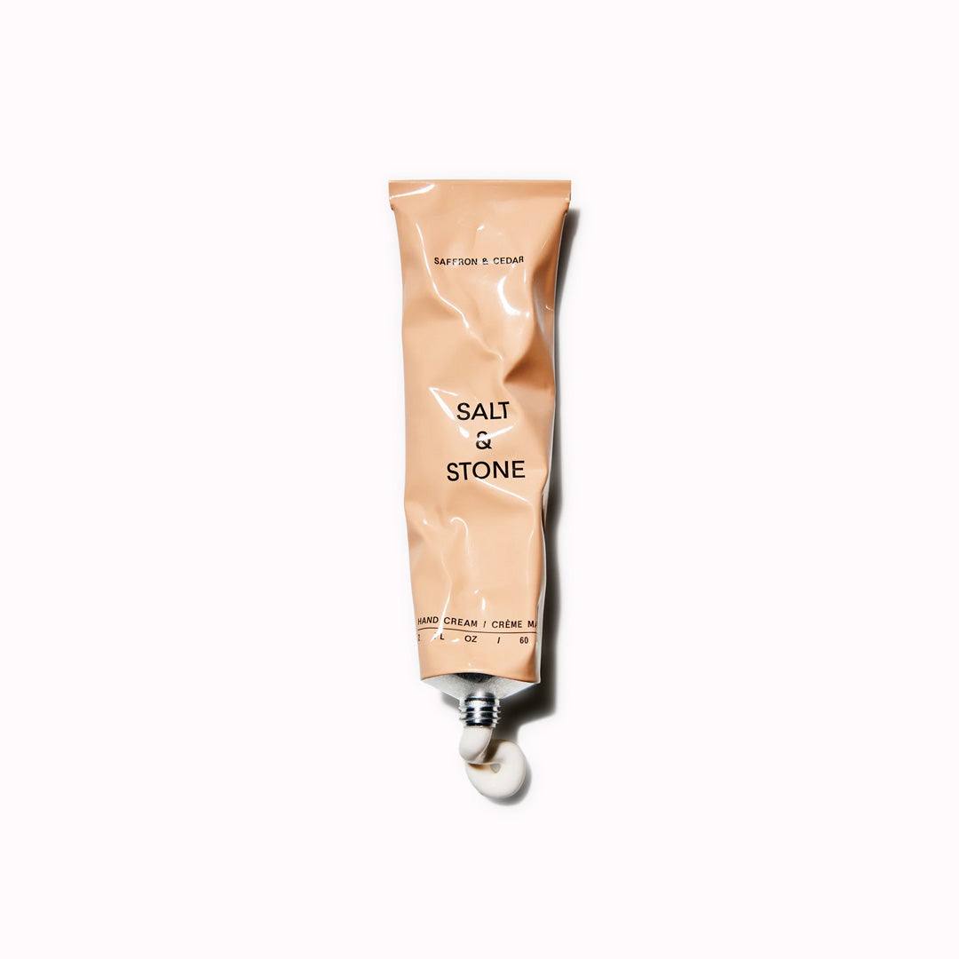 Saffron, Neroli and Jasmine combine with Cedarwood in this fast-absorbing daily hand moisturizer infused with seaweed extracts and antioxidant-rich botanicals to leave skin soft and hydrated.