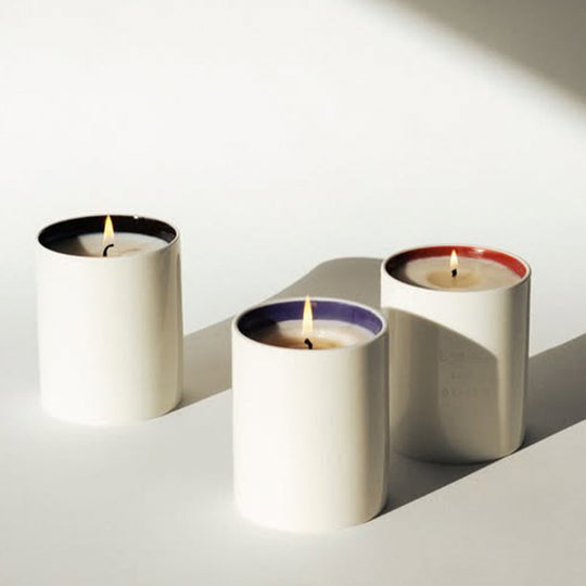 Hand-poured with 100% natural vegan wax in Sweden, it gives an elegant sense of winter calm. For cozy evenings, slow cups of tea, or creating a mindful ambience in your home.