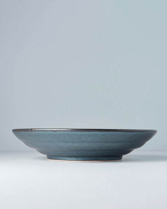 This flat based Serving Bowl is made of 'Minoyaki' porcelain and is 28.5cm in diameter and 6cm high and no two pieces are the same due to the unique hand glazing technique used to create this pattern.