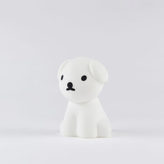 The Snuffy Bundle of Light Nightlight is made of soft silicone and gives a peaceful and subtle light.

This little friend with a gentle smile will keep a close eye when bedtime comes.