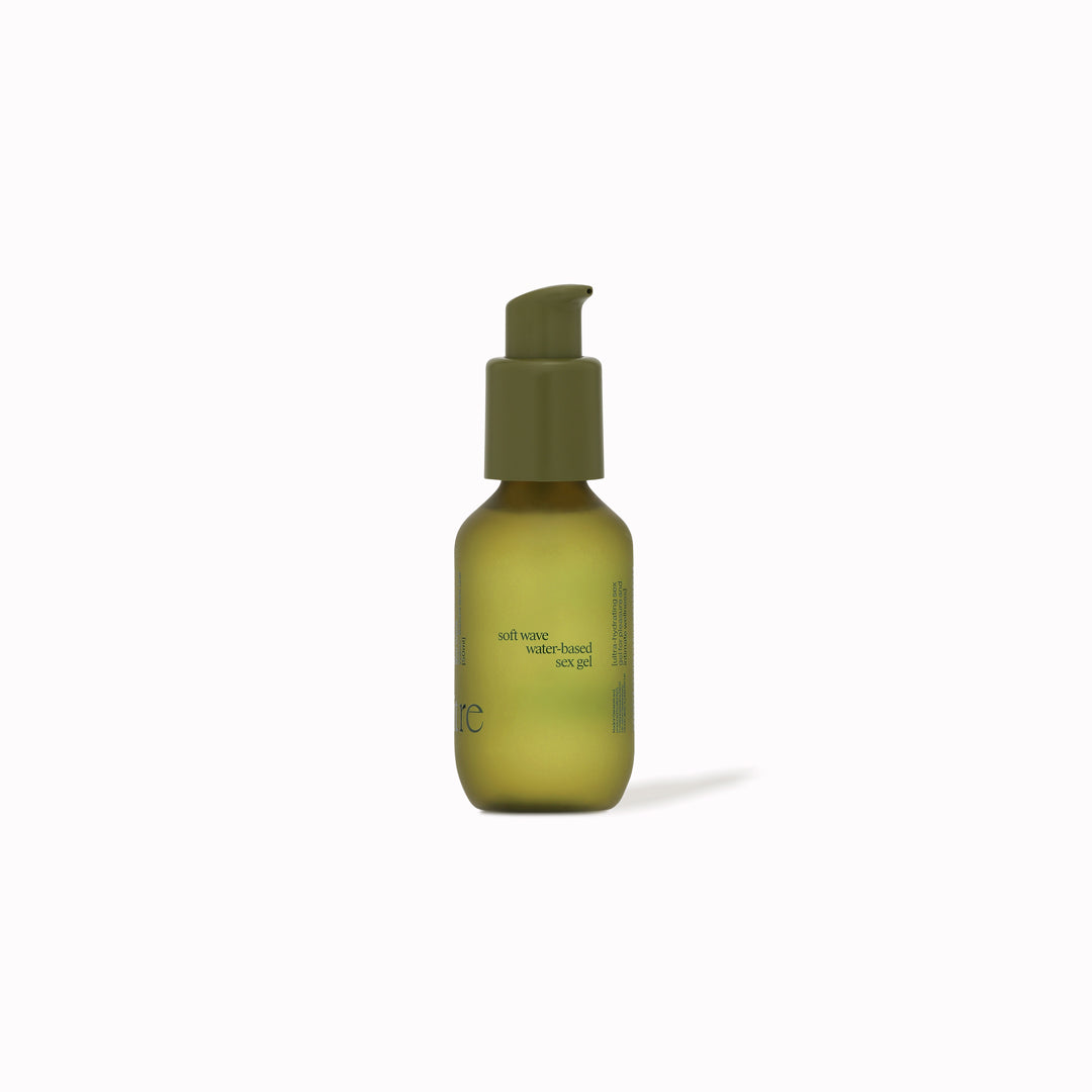 Soft Wave is the essential travel companion for your washbag. This 50ml water-based gel is crafted to mimic the body’s natural moisture