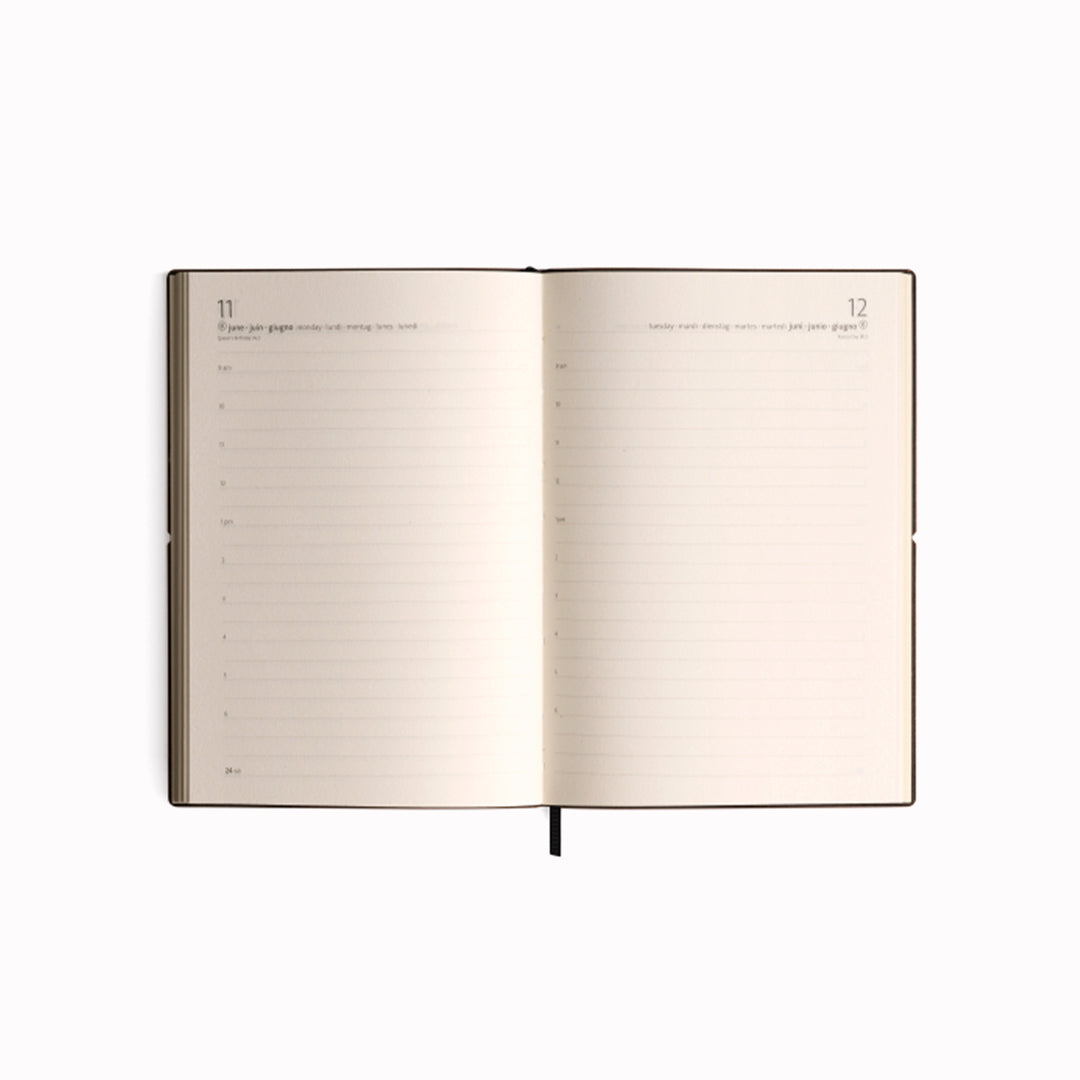For use as a daily calendar, or detailed planner, the Classic Daily Diary from&nbsp;Ciak has a dated 2026 page for each day allowing for detailed notes and planning.