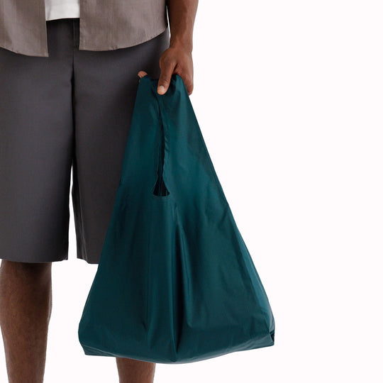The Standard Baggu is a highly functional and environmentally conscious choice for everyday carrying needs.