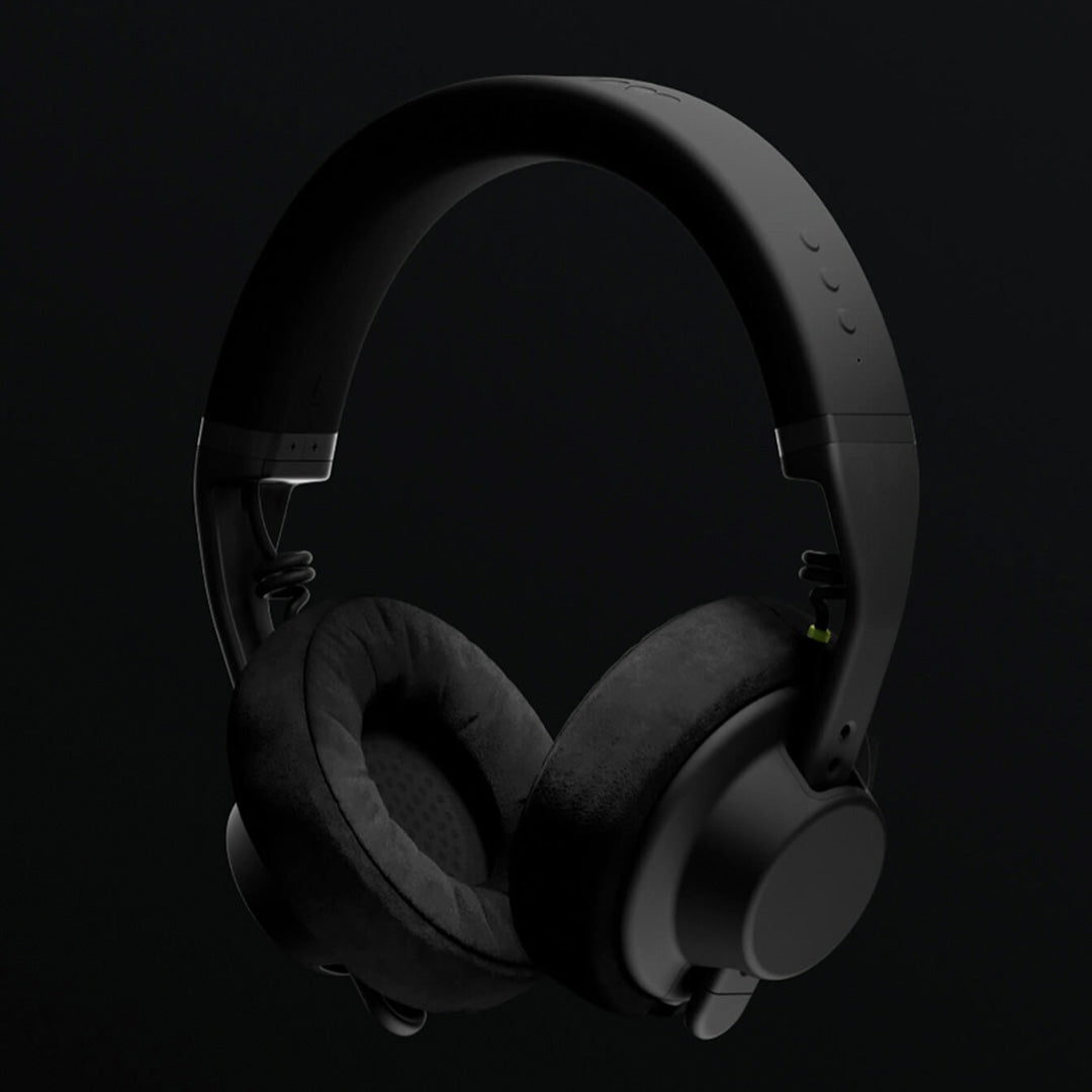 The TMA-2 Studio Wireless+ is a cutting-edge professional headphone designed by AIAIAI, offering an impressive combination of ultra-low latency and uncompressed audio for a cable-like performance in a wireless format