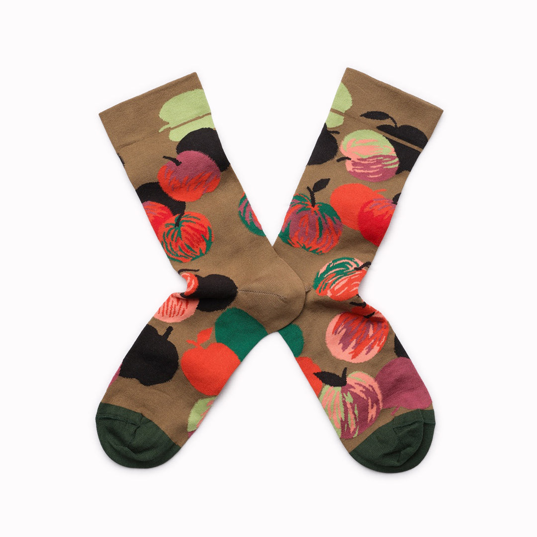 Illustrative and arty, fashion led socks! Bonne Maison have been producing high quality Egyptian cotton socks in Europe since 2012. Each seasonal collection tells stories in colour and pattern, and find their way onto the feet of new and loyal fans who will add the latest illustrative designs to their sock drawer.