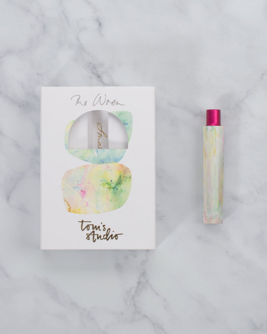 Each piece has a slightly unique finish, with subtle variations in tone that reflect its previous life. Designed for journaling, note-taking and sketching, it delivers a clean, consistent line while actively reducing plastic waste.