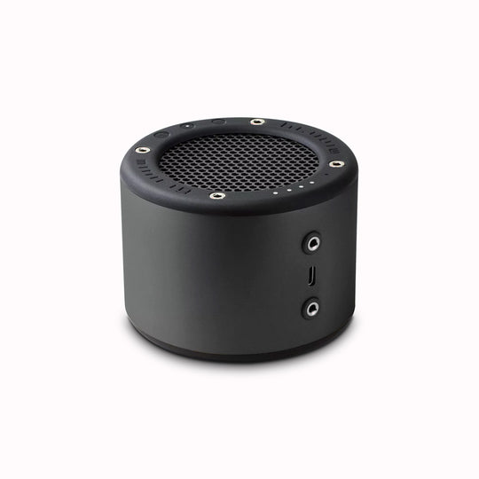 The Minirig Mini 4 in Ultra Black is a portable Bluetooth speaker that represents the latest innovation in audio technology. Crafted in Bristol, UK, this speaker is the result of over a decade of design evolution, offering a robust anodized aluminium and high-impact ABS construction.