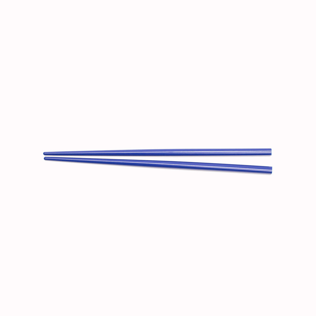 Ultramarine Lacquerware Chopsticks from Made in Japan. This Chopstick collection is designed and made at the Zumi workshop in Fukui prefecture, Japan. This region of Japan has a 1500-year-old history of crafting with Lacquer. 