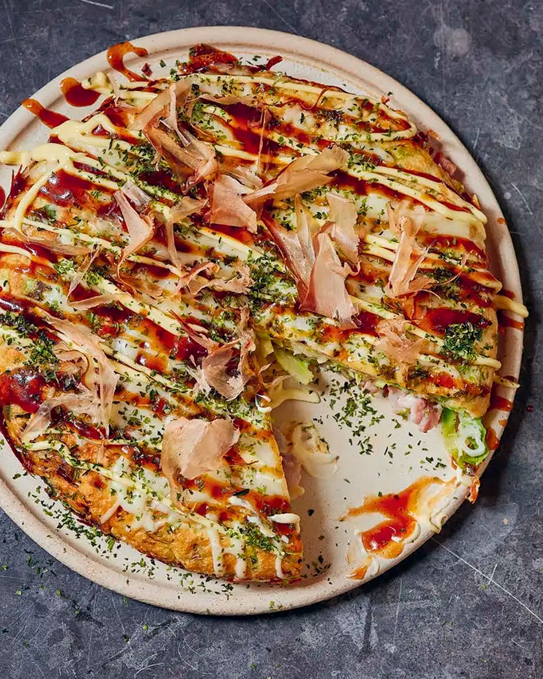 Featuring more than 80 recipes, Umai covers easy lunches, family favourites, sharing dishes and simple desserts.