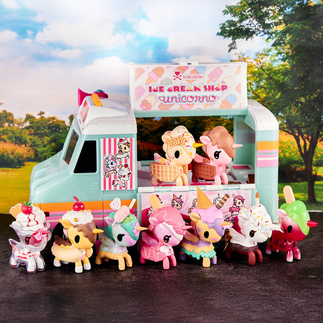 Discover the sweet charm of the Ice Cream Shop Unicorno collection, where nine adorable blind box figures celebrate the joy of frozen treats.