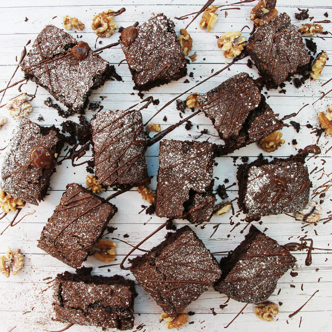 Vegan Chocolate & Walnut Brownie Bottled Baking Mix - 12 slices Detail