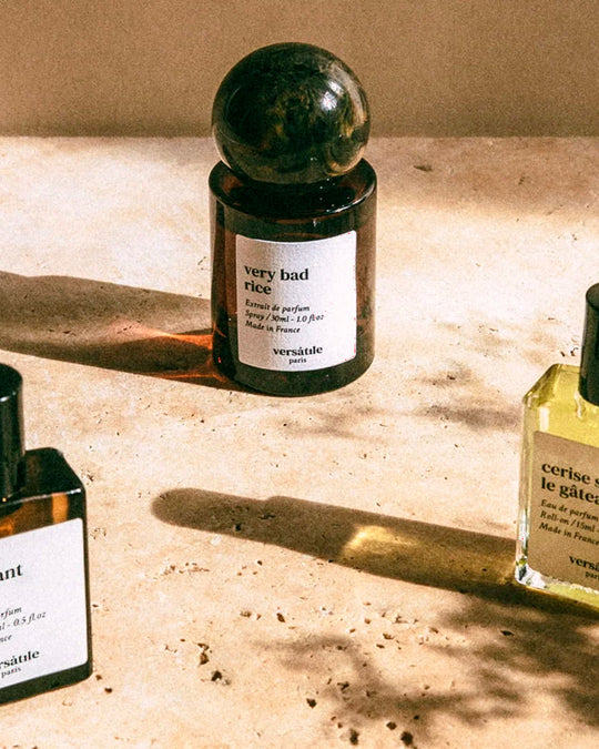 Versatile Paris’s Very Bad Rice Extrait de Parfum is deliberately off-centre. It takes a familiar note — soft, starchy rice — and pushes it somewhere darker, more textural. The opening leans subtly savoury.