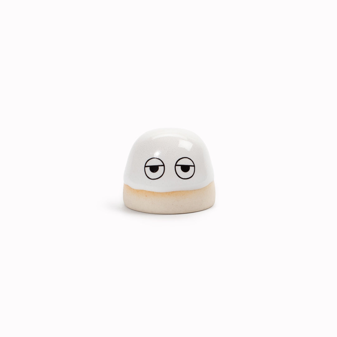 Familia Dot | Ceramic Figurine | Whites