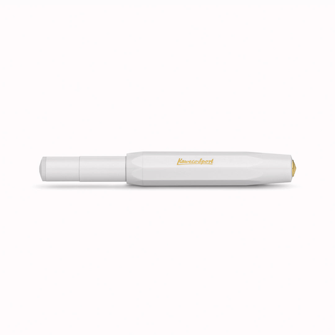 The Kaweco Classic Sport fountain pen was first produced in 1911 as a pocket fountain pen to be carried everywhere. Packaged in a cardboard gift carton.