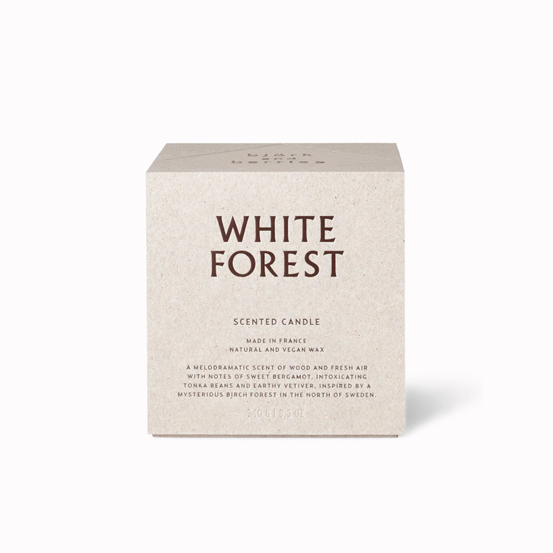 White Forest honours the deep Swedish woods, where snow-dusted birch and green pine stand silent and strong. The scent opens with bergamot, black currant and lemon, glides through violet and lily of the valley, and settles into a grounding base of vetiver, tonka bean and cedarwood.