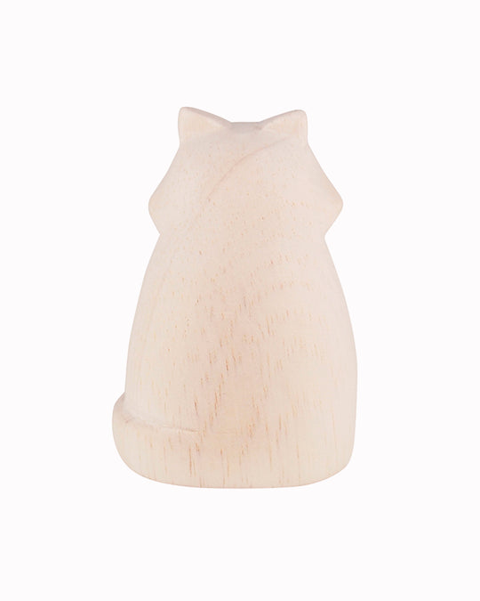 Decorative white wooden cat from the Pole Pole collection by Japanese brand T-Lab.&nbsp;
