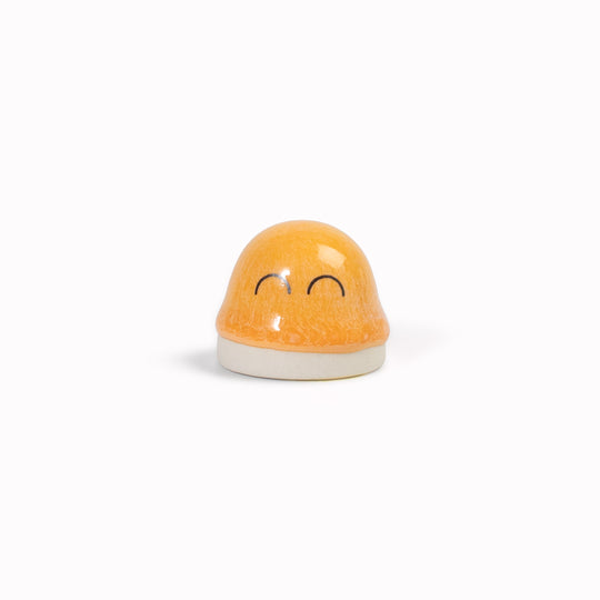 The smallest of the Arhoj decorative ornament figurine family, these tiny little cute dots still have all the personality of their larger siblings.