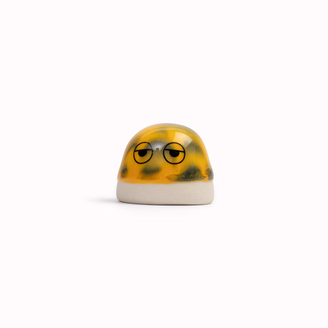 The smallest of the Arhoj decorative ornament figurine family, these tiny little cute dots still have all the personality of their larger siblings.
