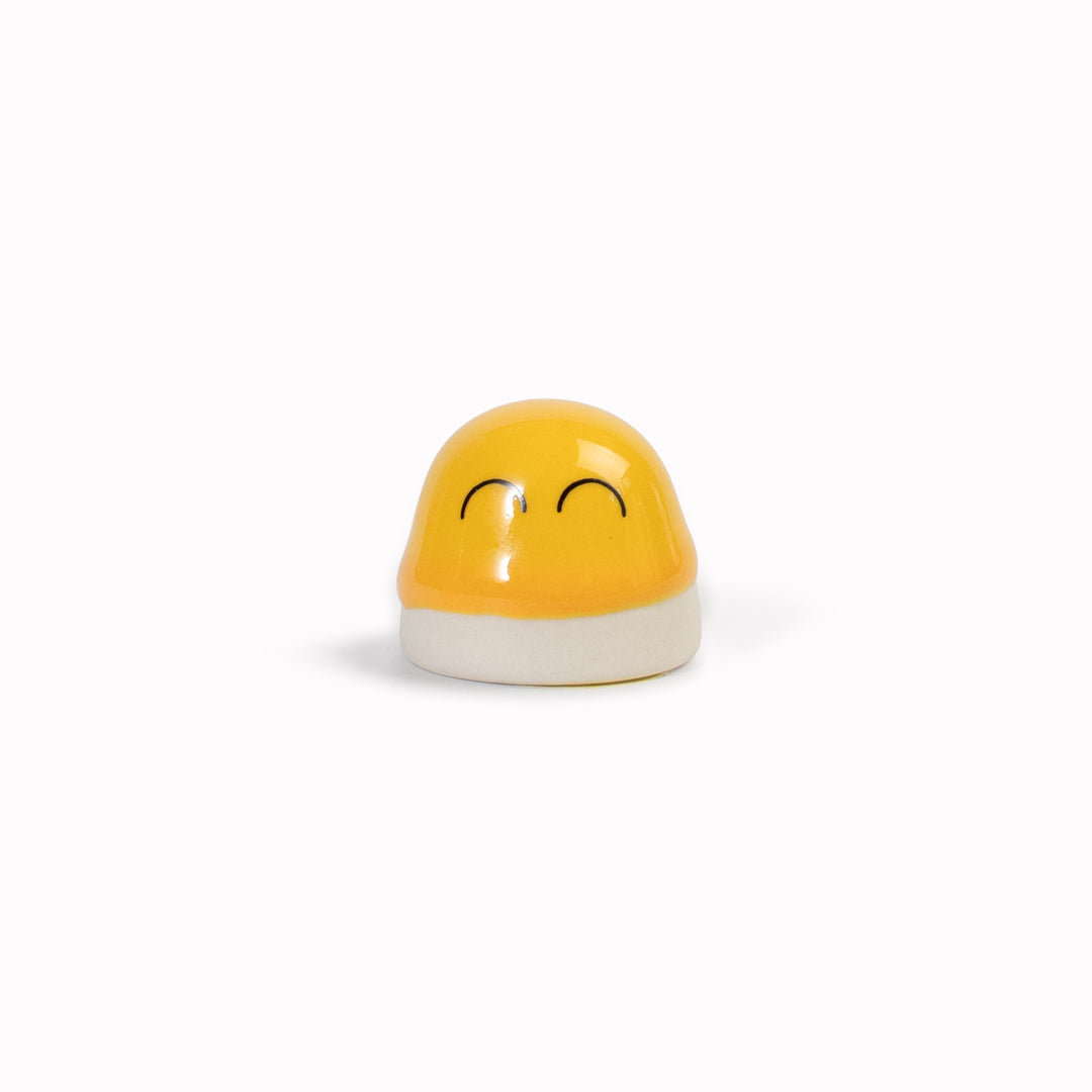 The smallest of the Arhoj decorative ornament figurine family, these tiny little cute dots still have all the personality of their larger siblings.