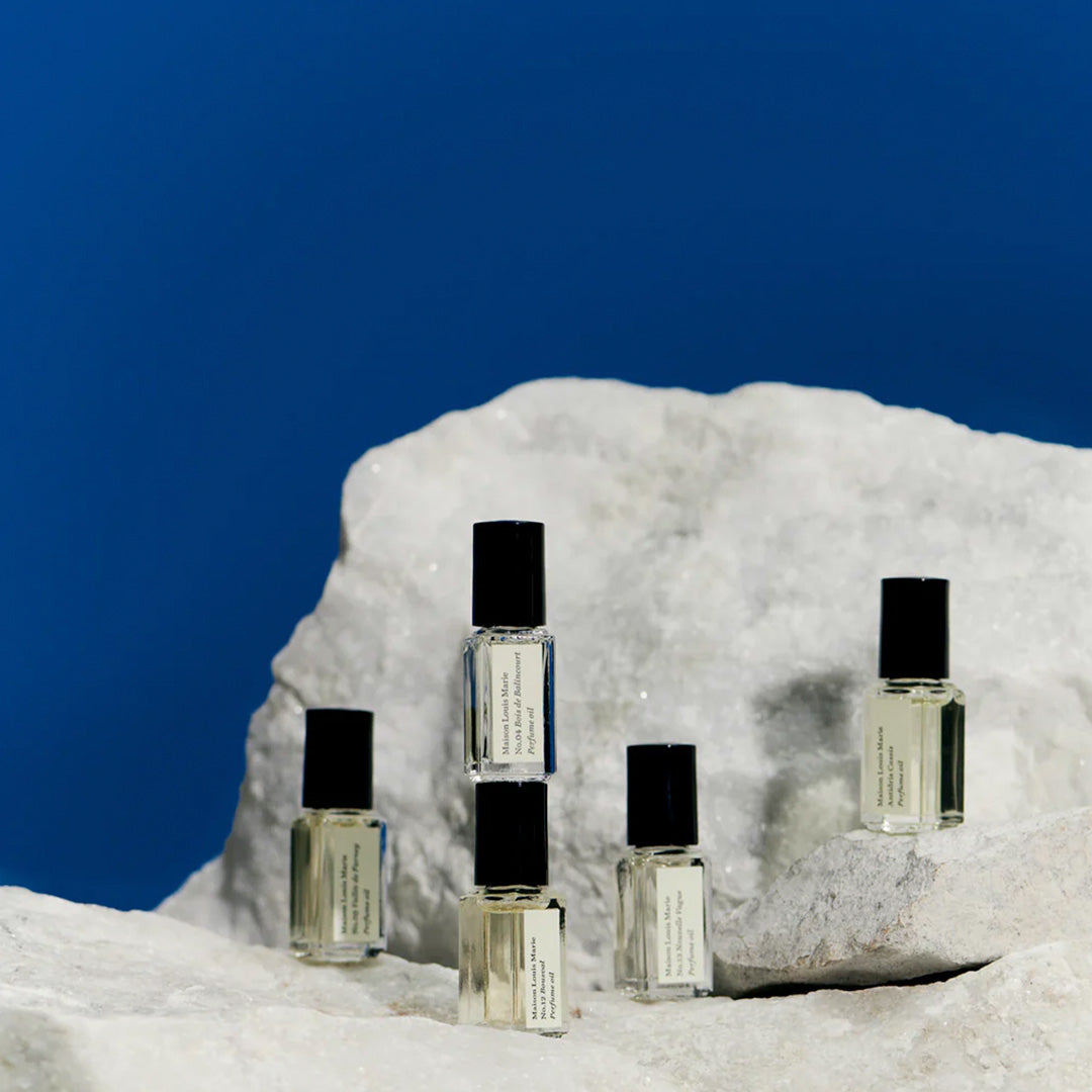 no13 Nouvelle Vague 3ml Roll on Perfume Oil from Maison Louis Marie. Oceanside streets on the  idyllic Italian island of Capri on the Amalfi coast is the inspiration behind this perfume oil.
