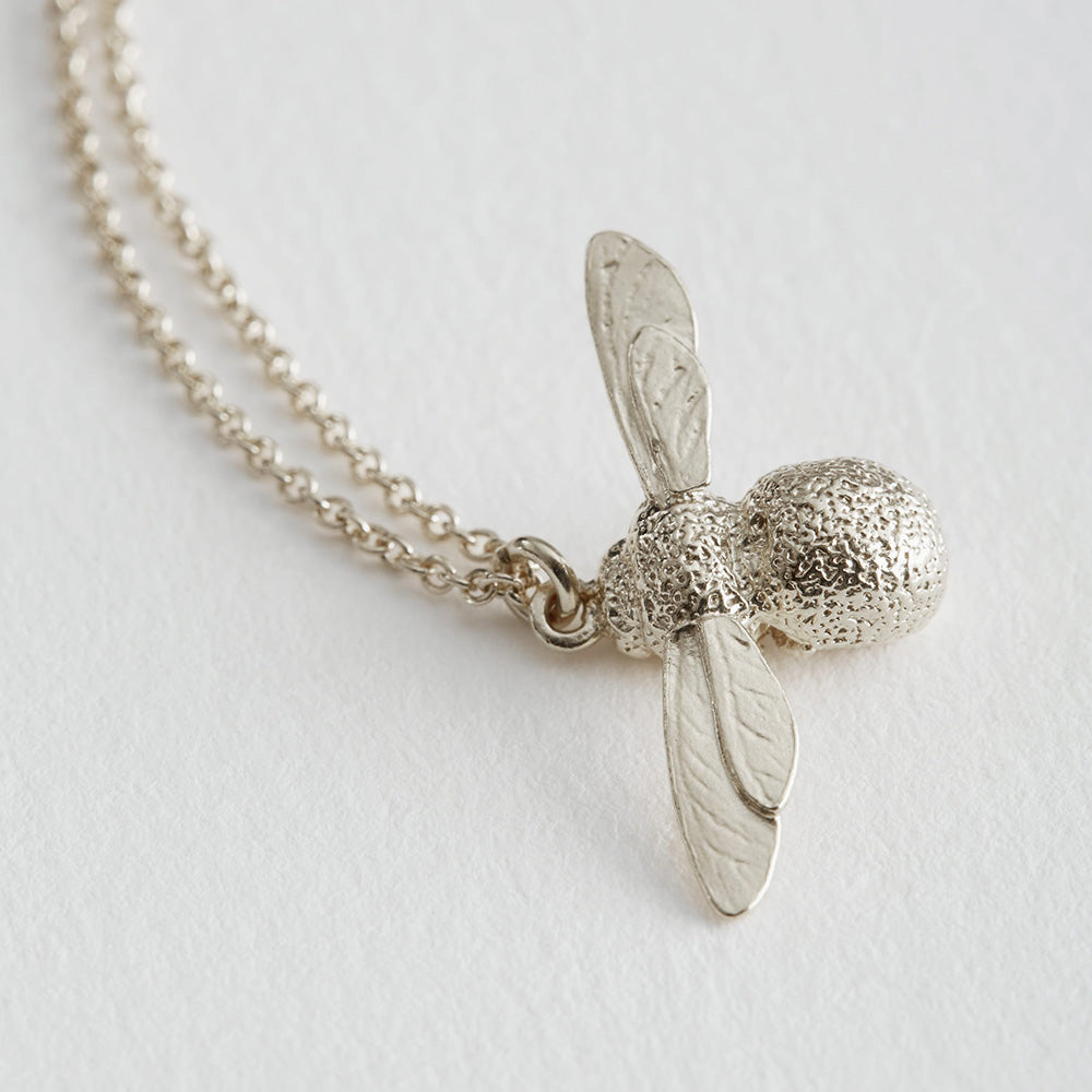 Nicely detailed Baby Bee necklace from Alex Monroe's Classics jewellery collection.