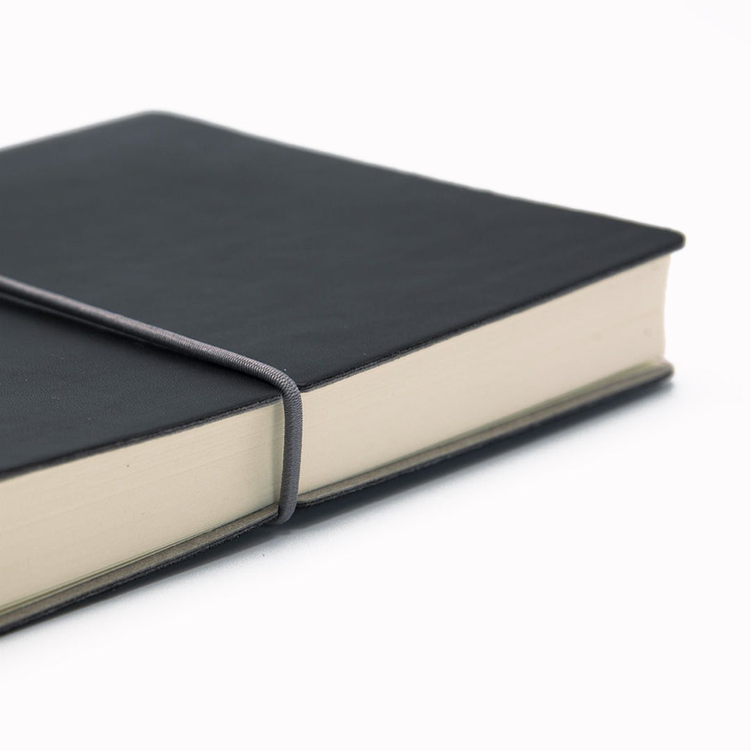 Black Classic Notebook from Ciak | Elastic Closure Detail