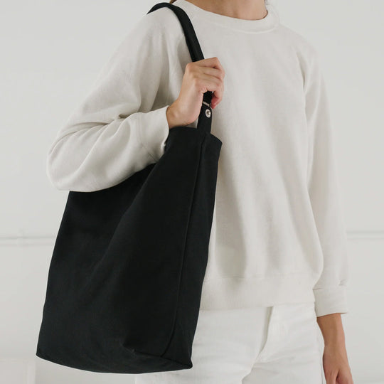 Zip Duck Bag | Black | Tote Shopper