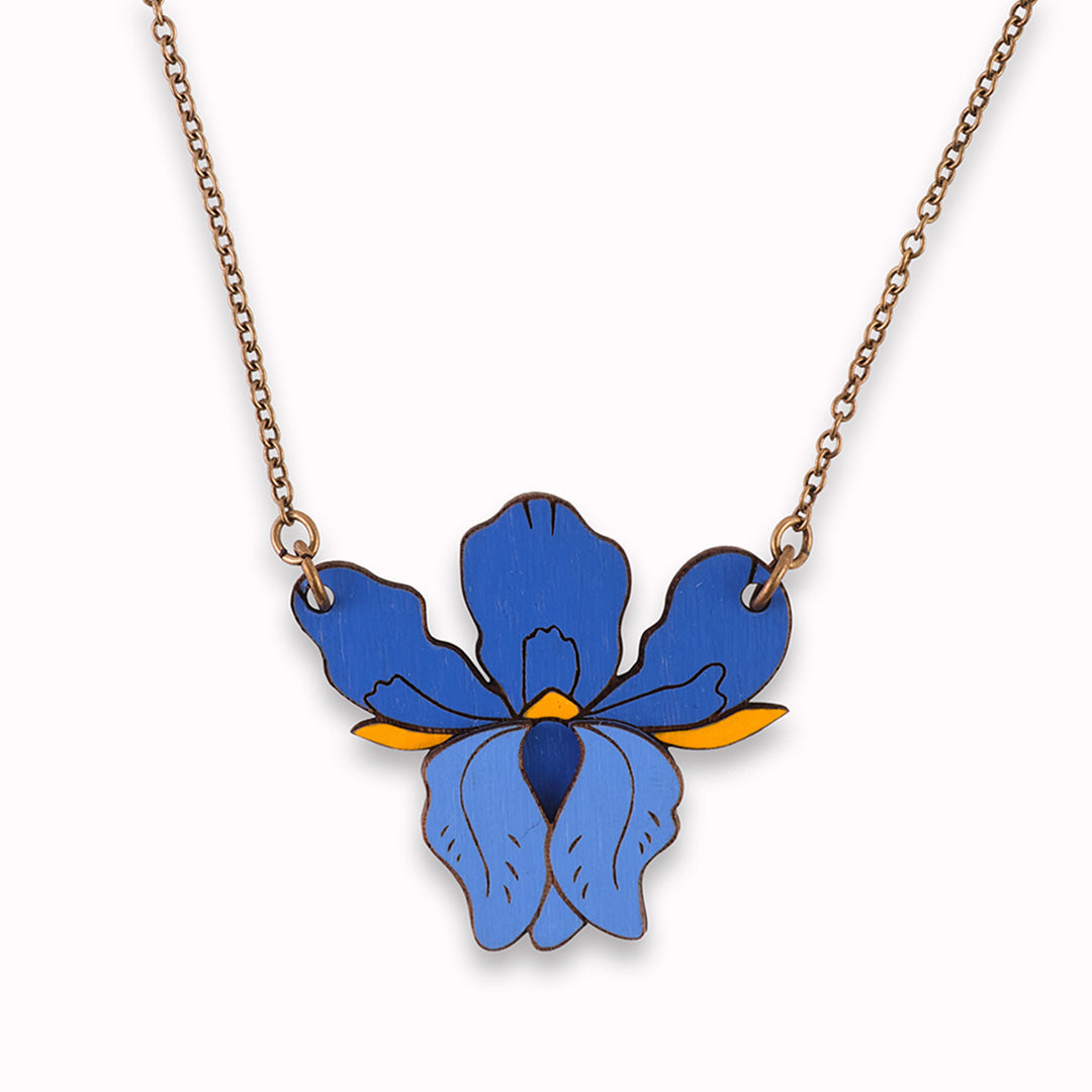 Quiet Lily Necklace | Front | Hand Finished in Barcelona from Materia Rica